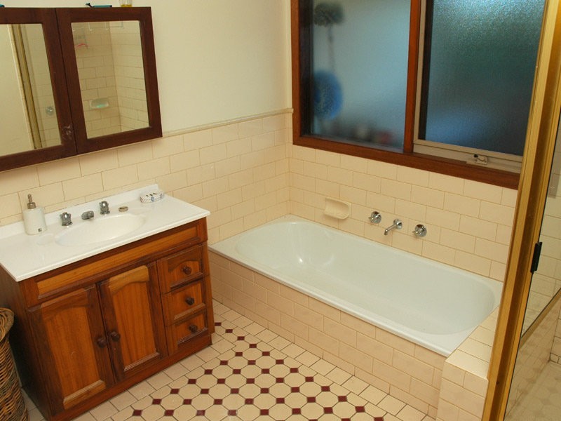 3 Eurack Court, Kiah NSW 2551