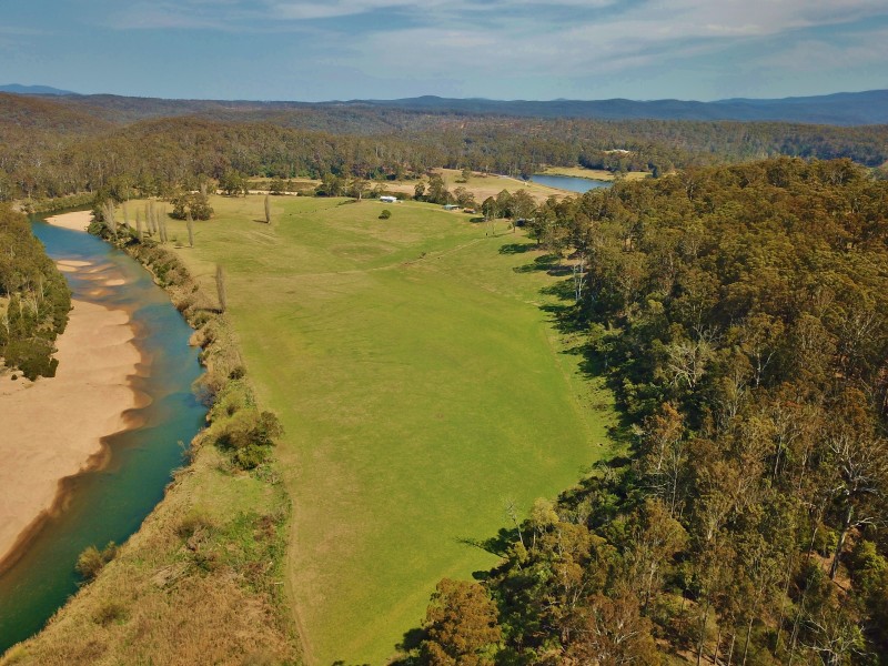 4 Jim McMahon Dr, Eden NSW 2551
