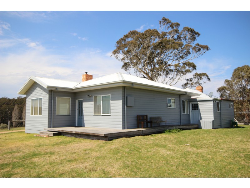 4 Jim McMahon Dr, Eden NSW 2551