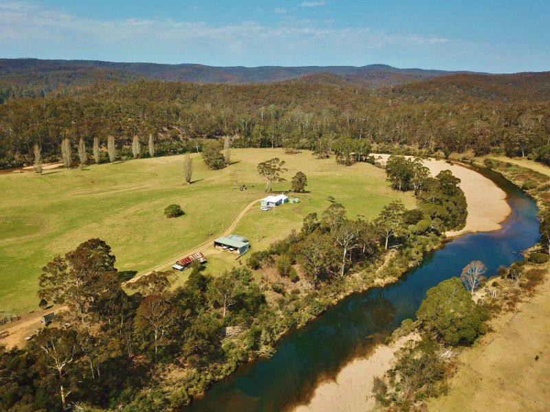 4 Jim McMahon Dr, Eden NSW 2551