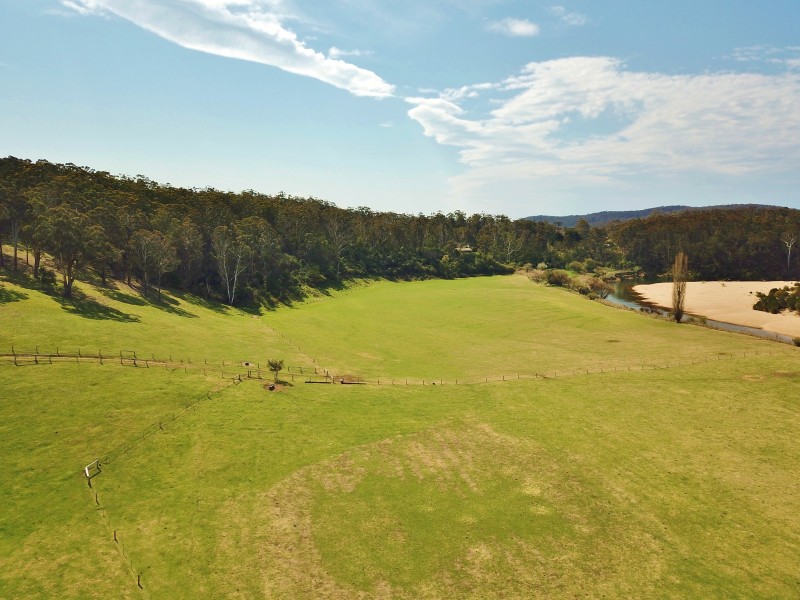 4 Jim McMahon Dr, Eden NSW 2551