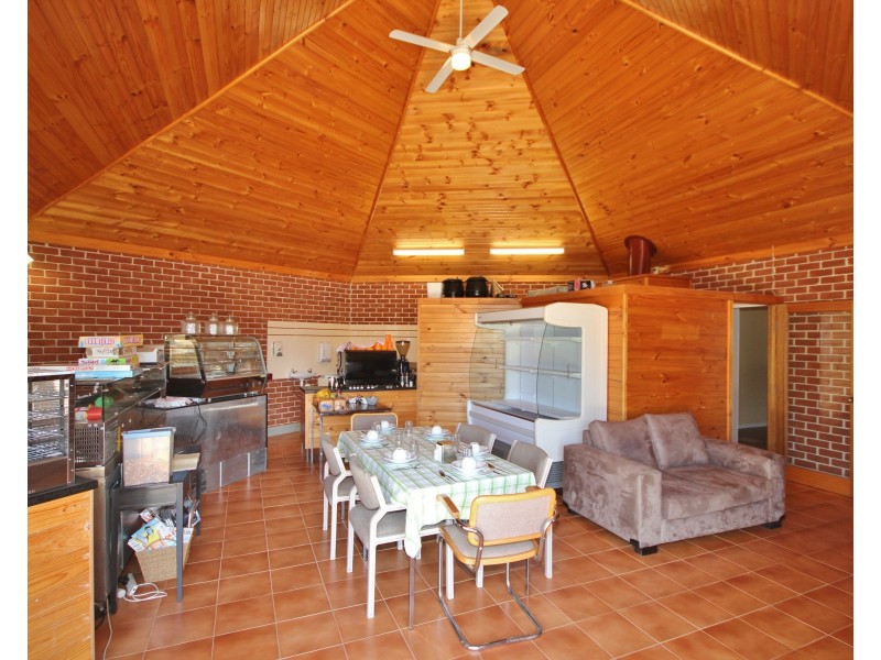 16 Eurack Ct, Kiah NSW 2551