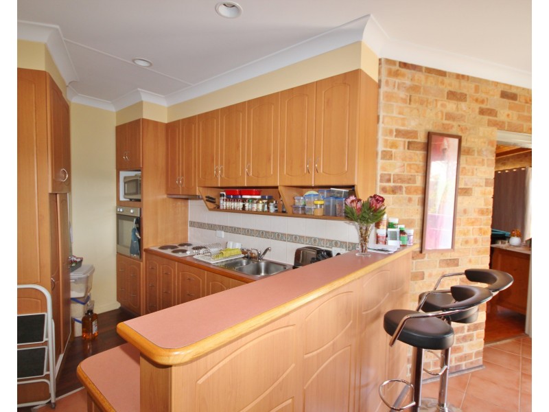16 Eurack Ct, Kiah NSW 2551