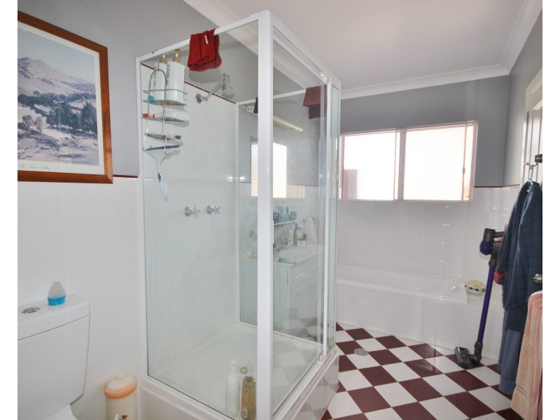 16 Eurack Ct, Kiah NSW 2551
