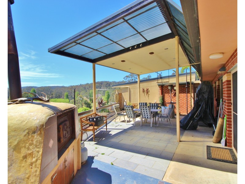 16 Eurack Ct, Kiah NSW 2551