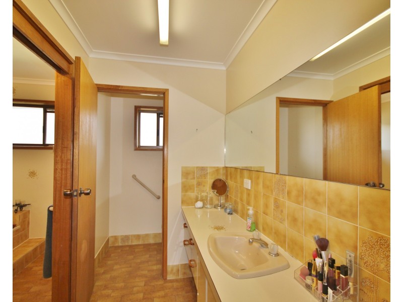 87 Bungo St, Eden NSW 2551