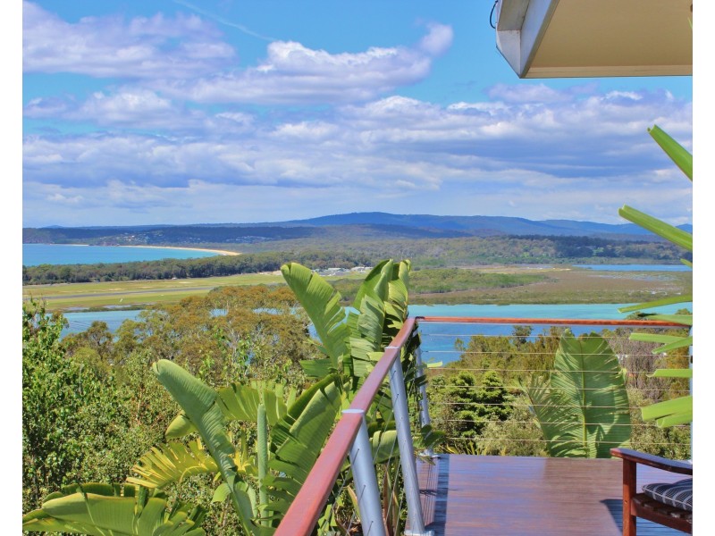 10 Seaview Ave, Merimbula NSW 2548