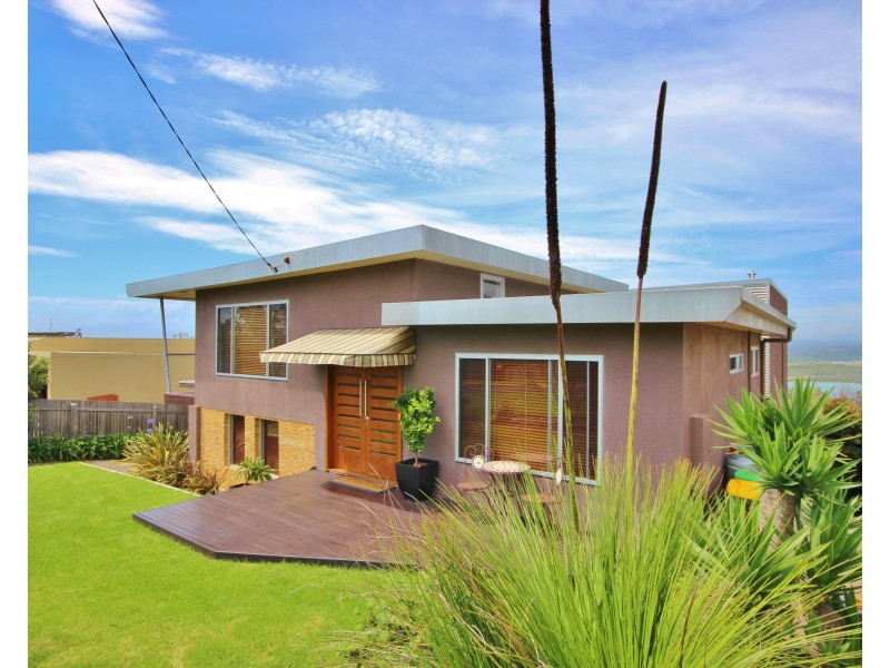 10 Seaview Ave, Merimbula NSW 2548
