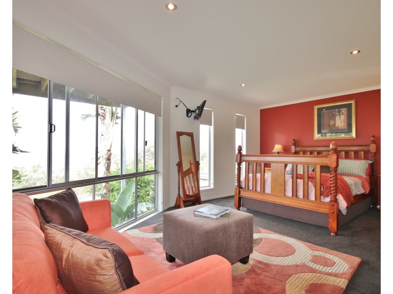 10 Seaview Ave, Merimbula NSW 2548