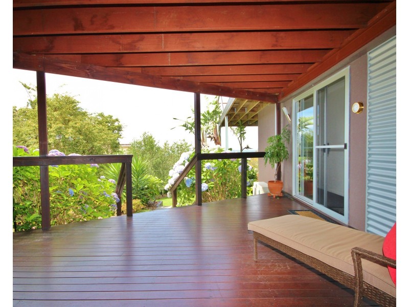 10 Seaview Ave, Merimbula NSW 2548