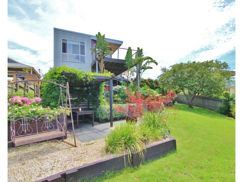 10 Seaview Ave, Merimbula NSW 2548