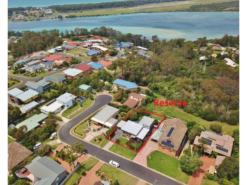 10 Seaview Ave, Merimbula NSW 2548