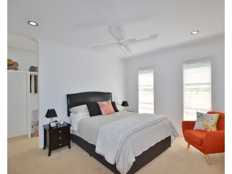 20 Trumpeter Ave, Eden NSW 2551