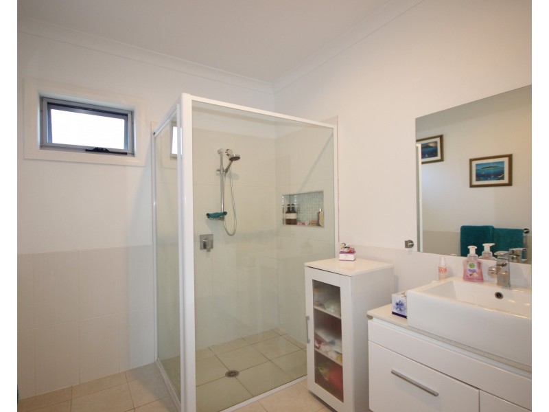 20 Trumpeter Ave, Eden NSW 2551