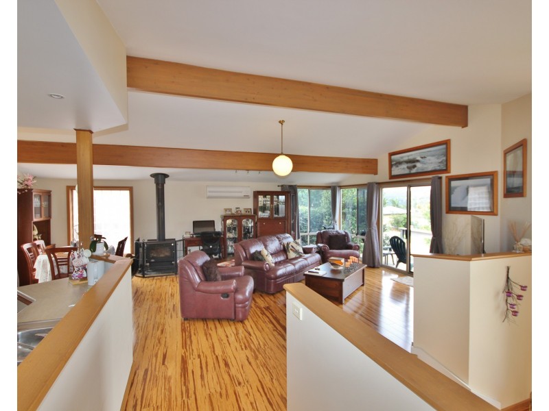 3 Hollydale Pl, Eden NSW 2551