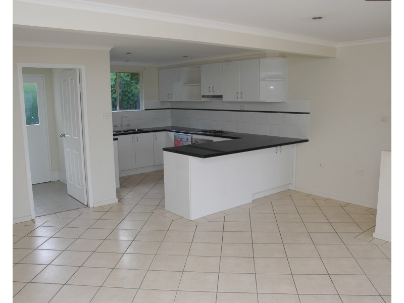2/8 Egan Ct, Eden NSW 2551