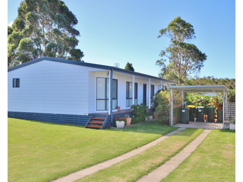 33 Lakeside Dr, Eden NSW 2551