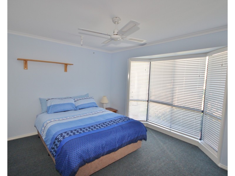 33 Lakeside Dr, Eden NSW 2551