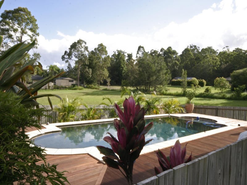 12 Avilka Place, Beerwah QLD 4519