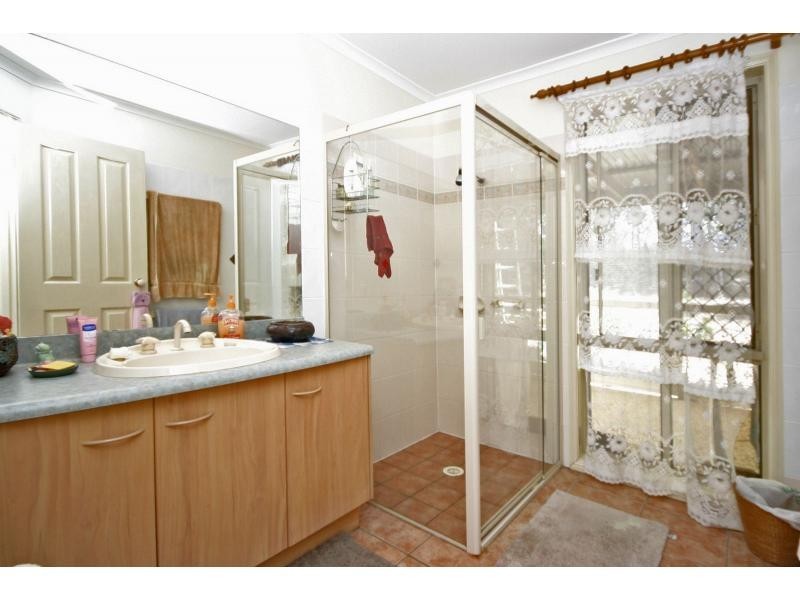 3 Beanland Drive, Glass House Mountains QLD 4518