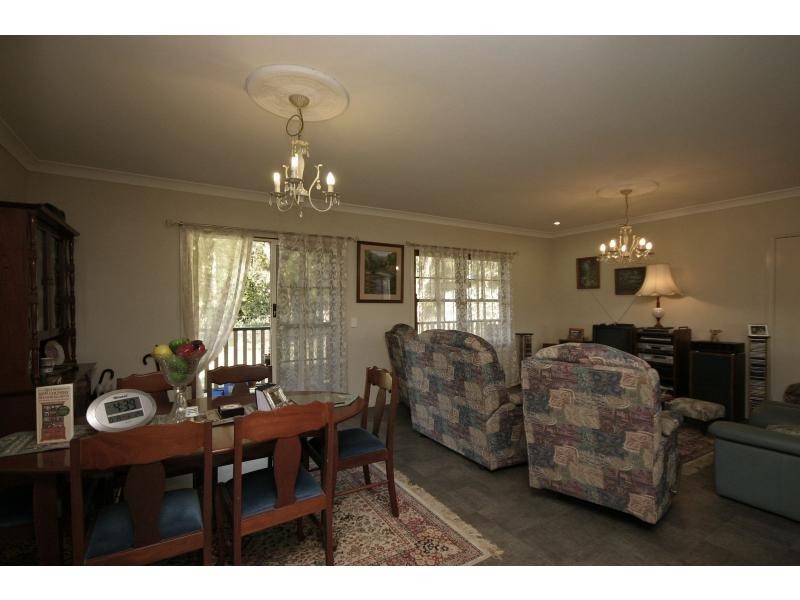 20 Jordana Place, Glass House Mountains QLD 4518