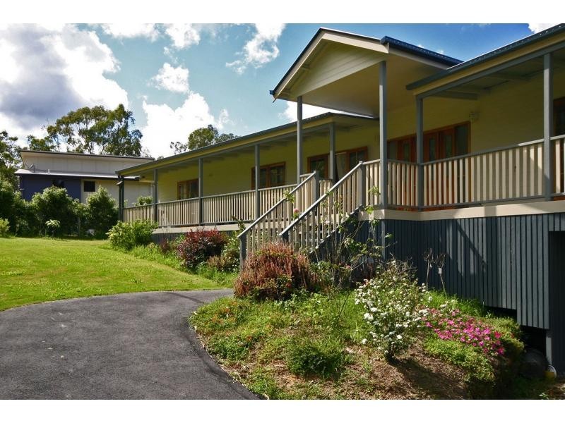 20 Jordana Place, Glass House Mountains QLD 4518