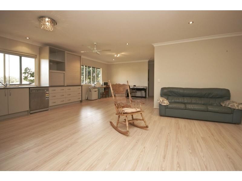20 Jordana Place, Glass House Mountains QLD 4518