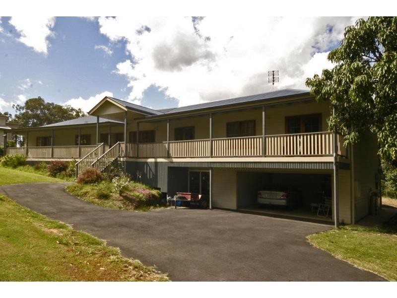 20 Jordana Place, Glass House Mountains QLD 4518