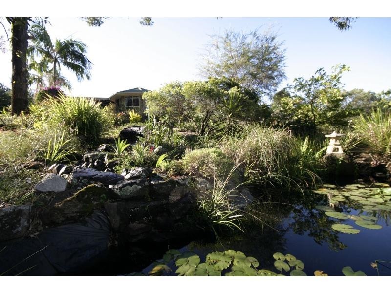 32 Gould Drive, Glass House Mountains QLD 4518