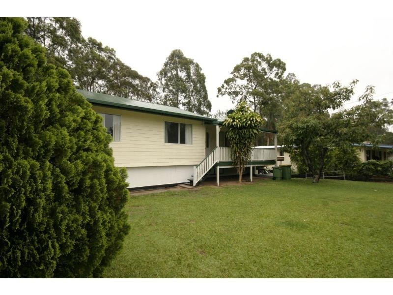 4 Myla Road, Landsborough QLD 4550