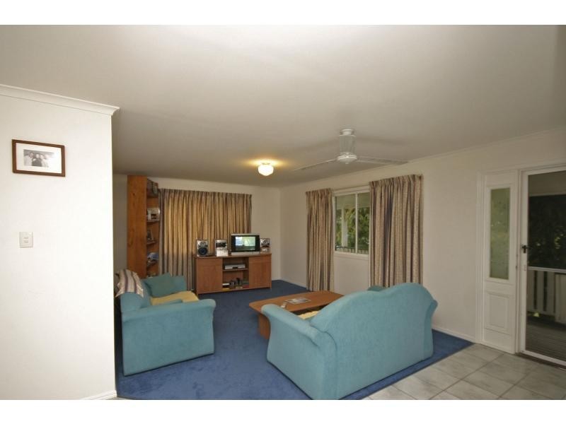 4 Myla Road, Landsborough QLD 4550