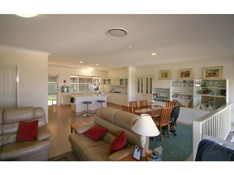 9 Agnew Road, Mount Mellum QLD 4550