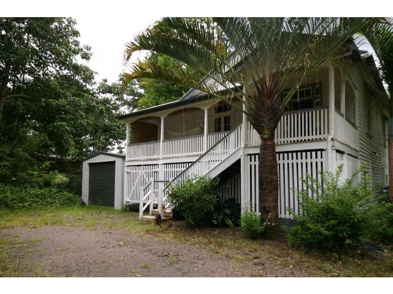 258 Peachester Road, Beerwah QLD 4519