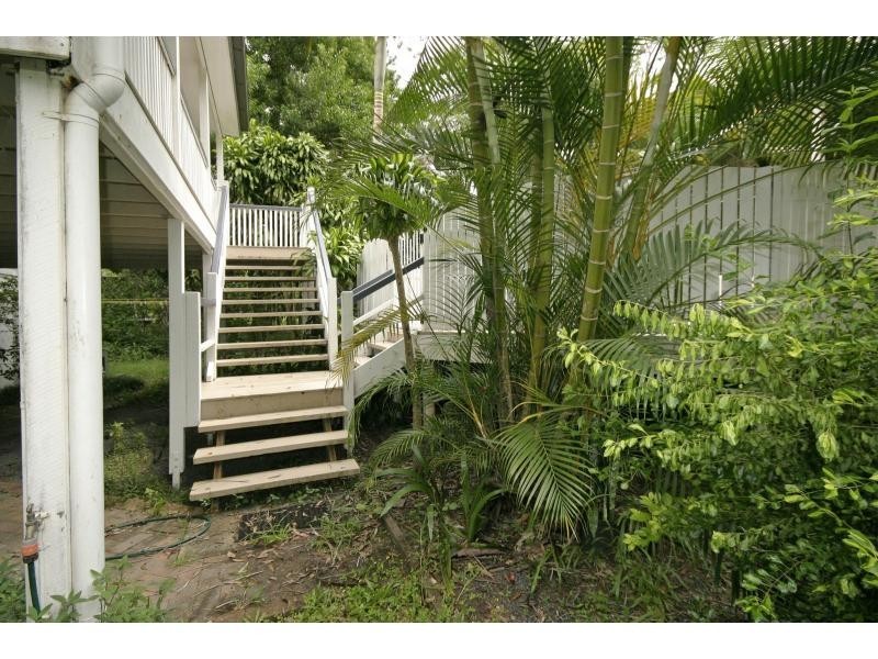 258 Peachester Road, Beerwah QLD 4519