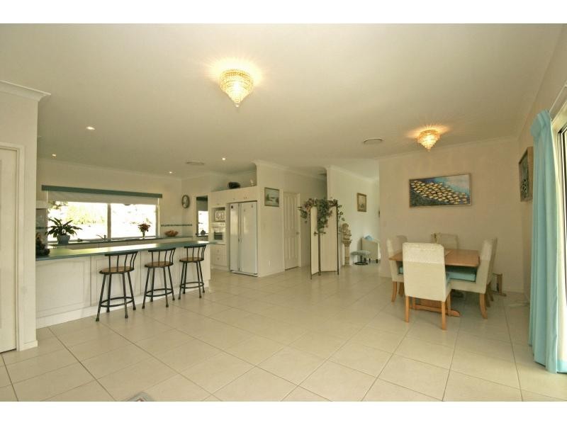 15 River Gum Close, Mooloolah Valley QLD 4553