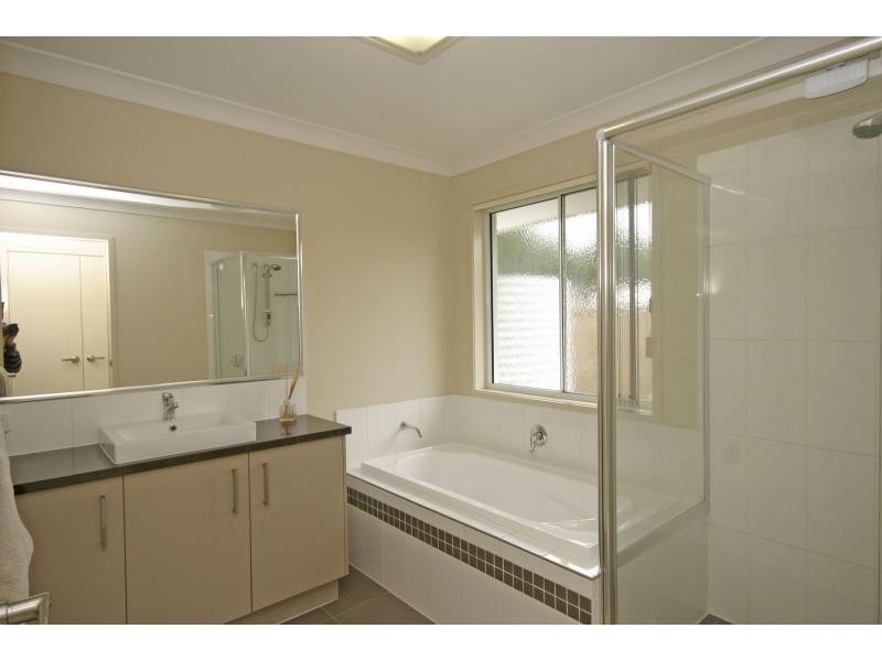 3 Peterlyn Court, Beerwah QLD 4519