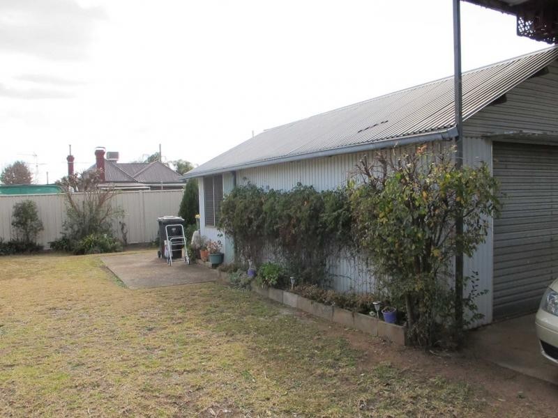 25 Bombelli Street, Bingara NSW 2404