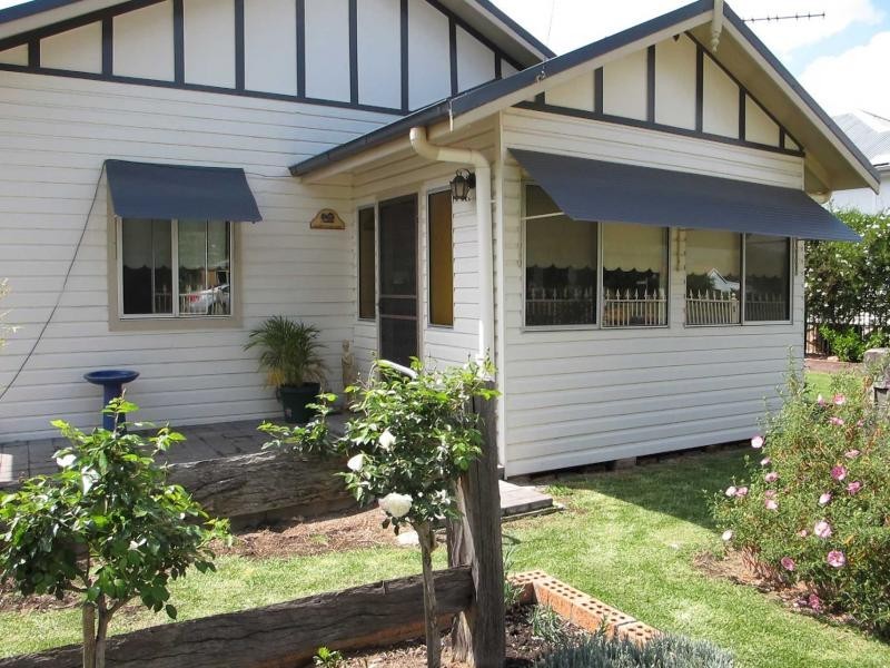 37 Bombelli Street, Bingara NSW 2404