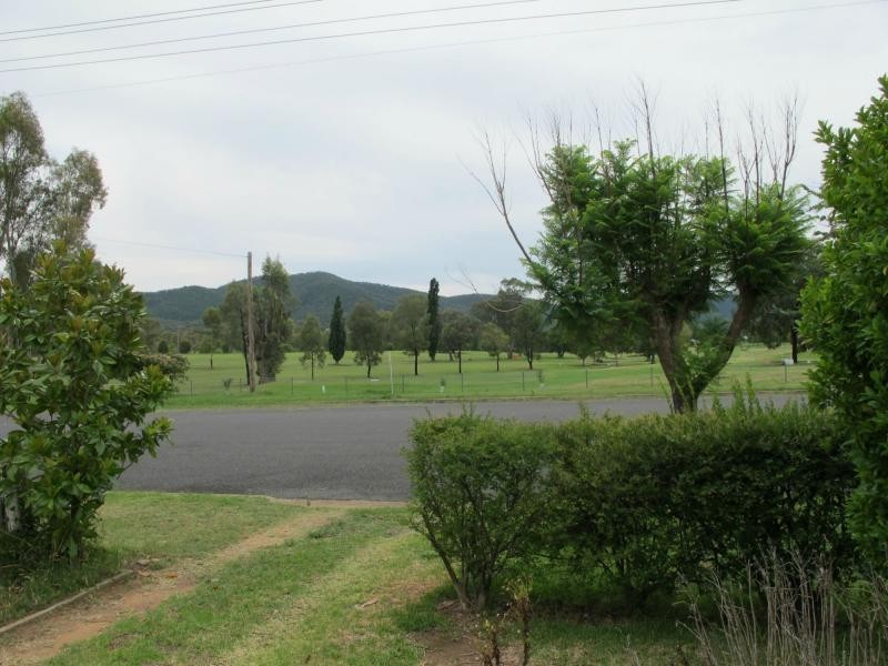 4 Bombelli Street, Bingara NSW 2404