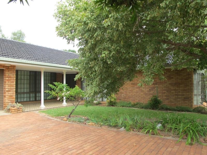 12 Cunningham Street, Bingara NSW 2404