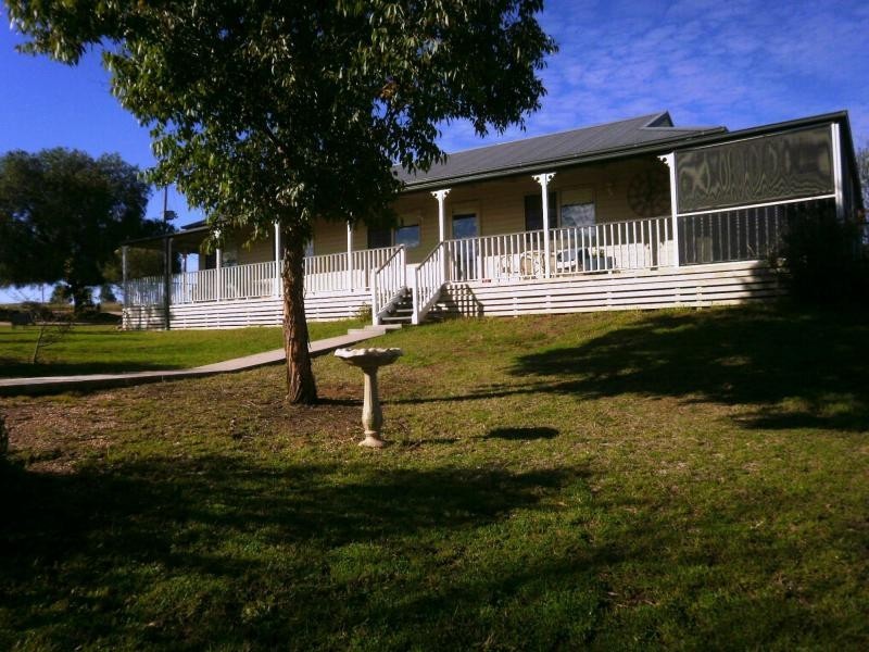 12A Bassett Street, Bingara NSW 2404