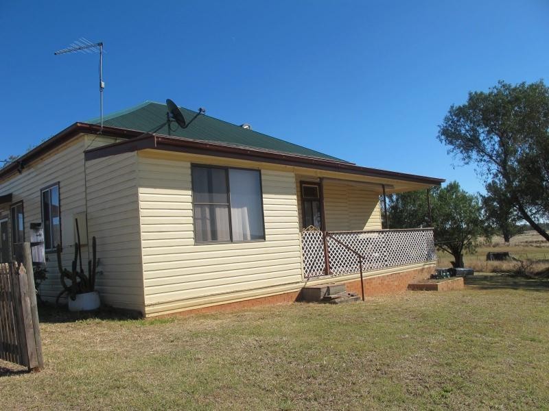 8 Bandalong Street, Bingara NSW 2404