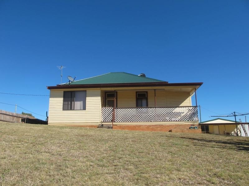 8 Bandalong Street, Bingara NSW 2404