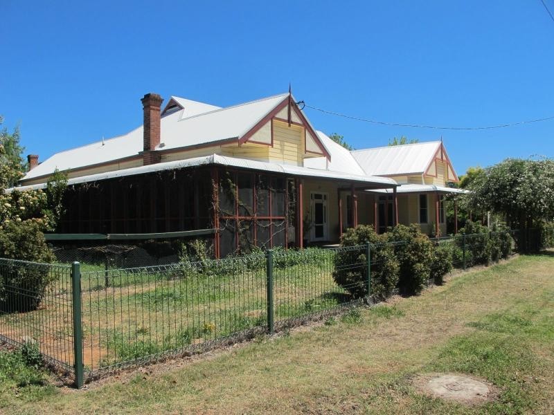 28 Junction Street, Bingara NSW 2404