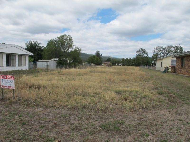 15 Bombelli Street, Bingara NSW 2404