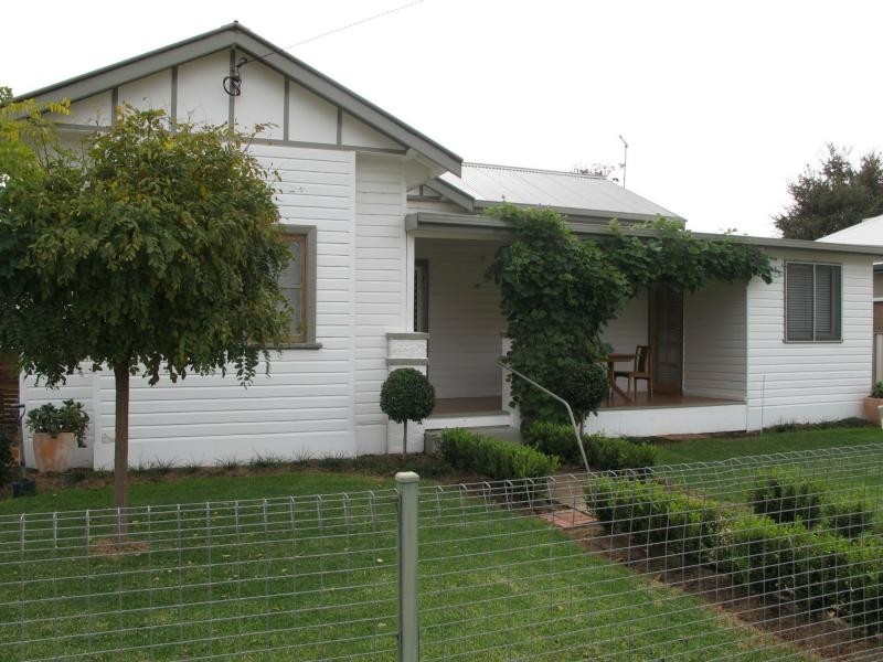 61 Cunningham Street, Bingara NSW 2404