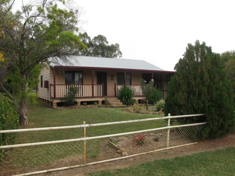 4 Pound Street, Bingara NSW 2404