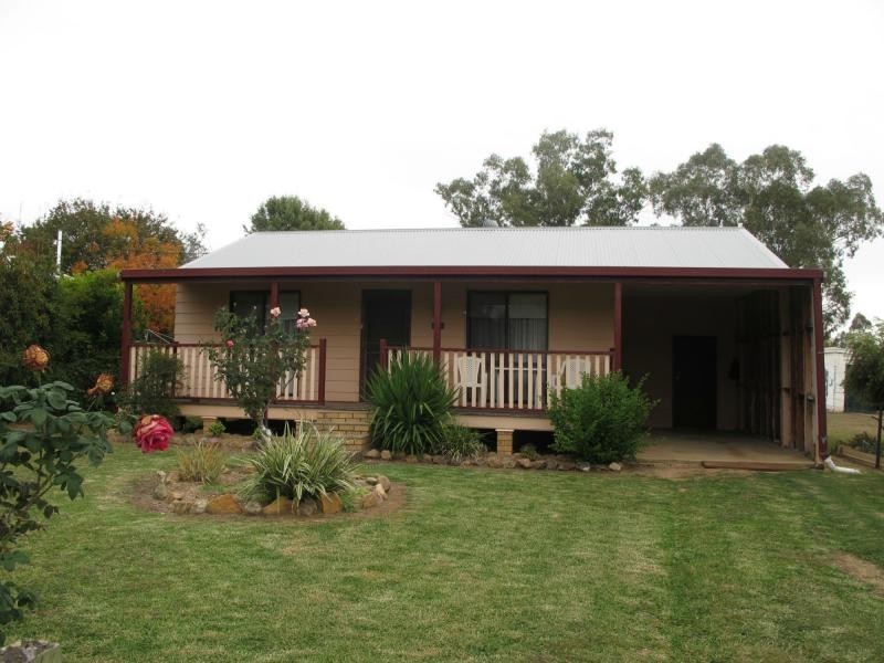 4 Pound Street, Bingara NSW 2404