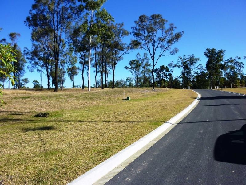 35 Lillypilly Place, Regency Downs QLD 4341