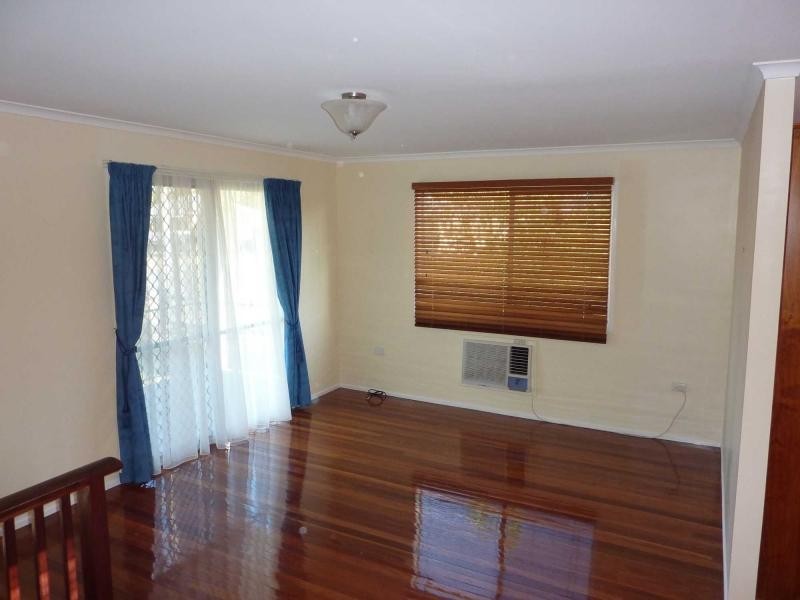 13 Pryde Street, Lowood QLD 4311